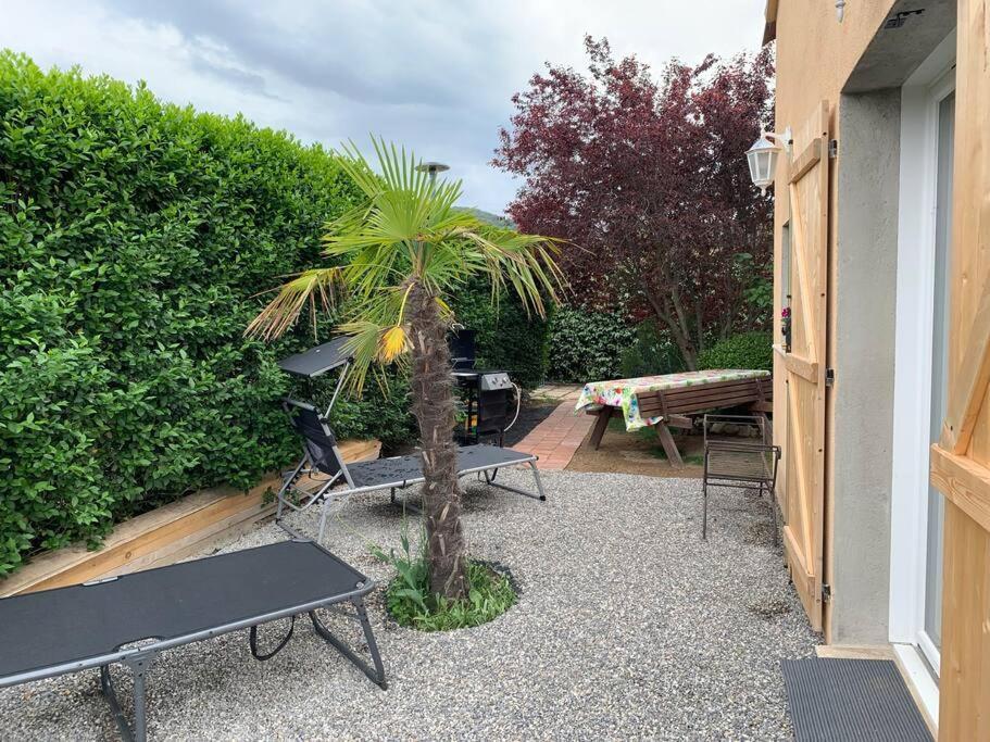 Appartement Avec Jardin Prive Greoux Les Bains Au Bord Du Verdon Bagian luar foto